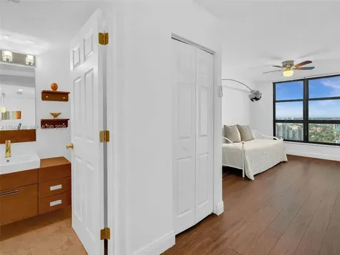 3530 Mystic Pointe Drive Aventura FL 33180