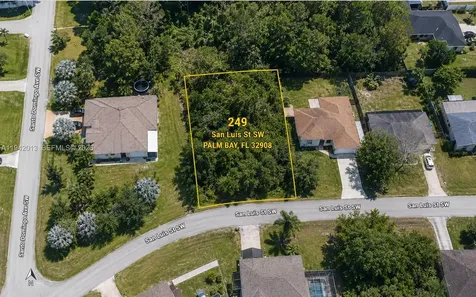 249 San Luis Street SW Palm Bay FL 32908
