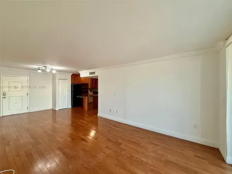 1605 Bay Road Miami Beach FL 33139