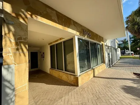 1605 Bay Road Miami Beach FL 33139