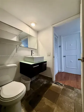 1605 Bay Road Miami Beach FL 33139