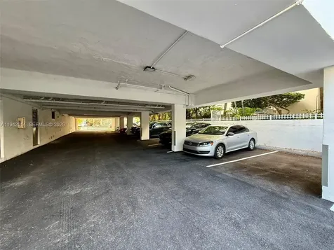 1605 Bay Road Miami Beach FL 33139