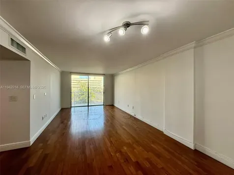 1605 Bay Road Miami Beach FL 33139