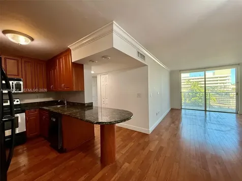 1605 Bay Road Miami Beach FL 33139