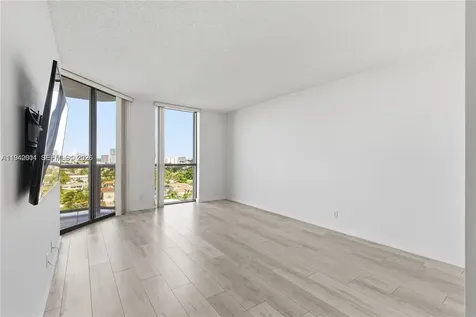 3598 Yacht Club Drive Aventura FL 33180