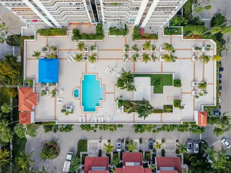 3598 Yacht Club Drive Aventura FL 33180