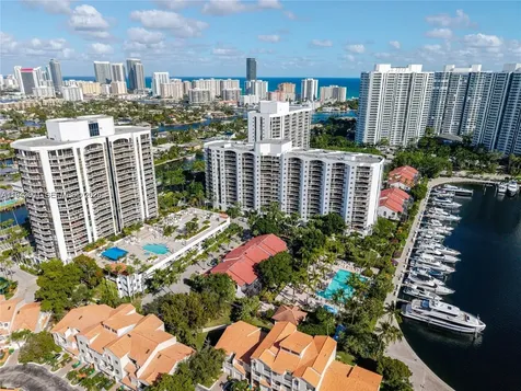 3598 Yacht Club Drive Aventura FL 33180