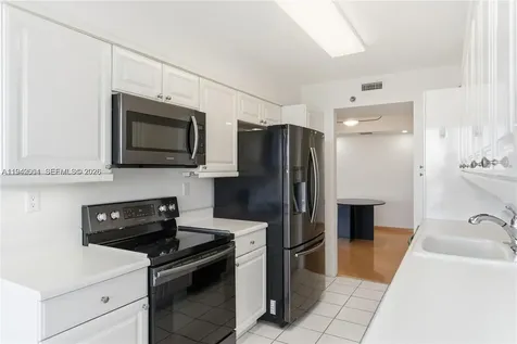 3598 Yacht Club Drive Aventura FL 33180