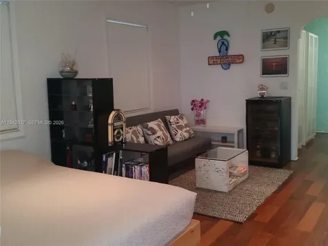 717 Espanola Way Miami Beach FL 33139