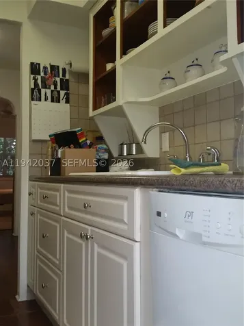 717 Espanola Way Miami Beach FL 33139