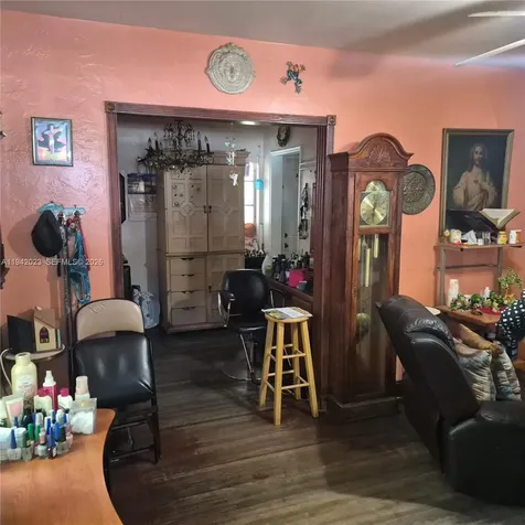 1001 NW 37th Avenue Miami FL 33125