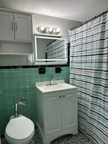 6484 Indian Creek Drive Miami Beach FL 33141