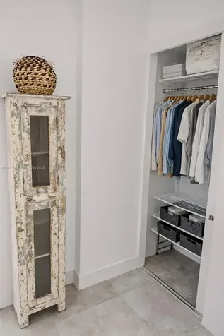 301 Ocean Drive Miami Beach FL 33139