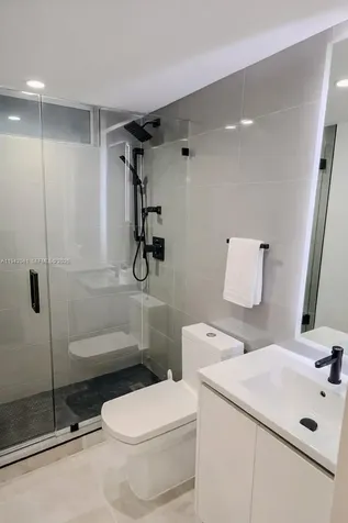 301 Ocean Drive Miami Beach FL 33139