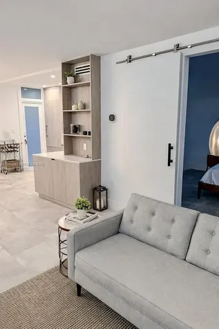 301 Ocean Drive Miami Beach FL 33139