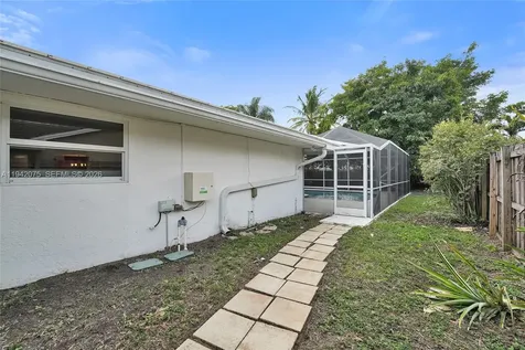 7420 SW 13th Street Plantation FL 33317