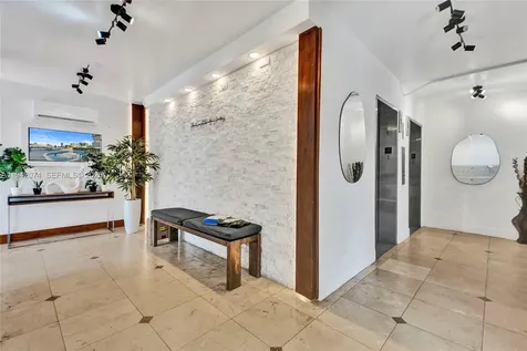 7133 Bay Drive Miami Beach FL 33141