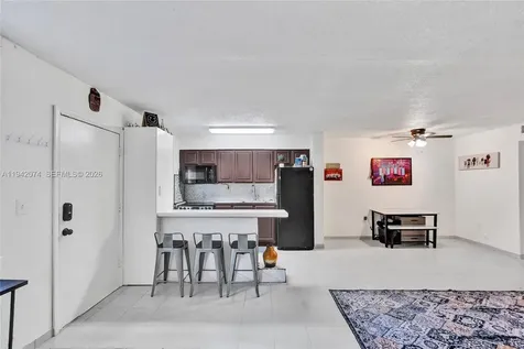 7133 Bay Drive Miami Beach FL 33141