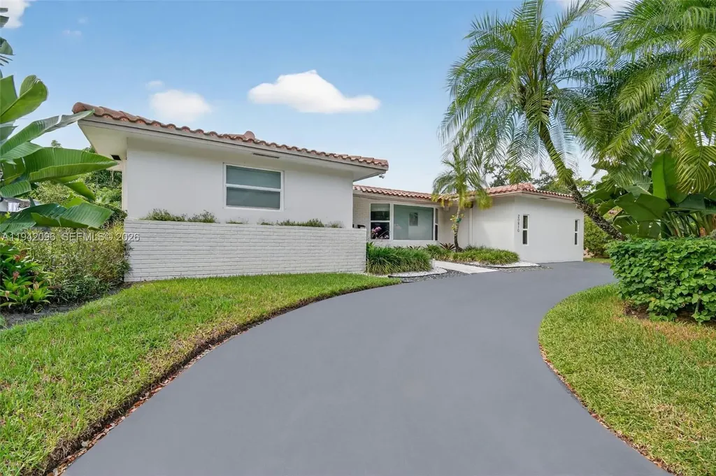 20610 NE 22nd Court Miami FL 33180