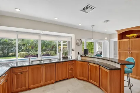 20610 NE 22nd Court Miami FL 33180