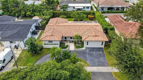 20610 NE 22nd Court Miami FL 33180
