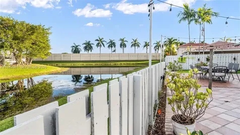 4512 NW 60th Street Coconut Creek FL 33073