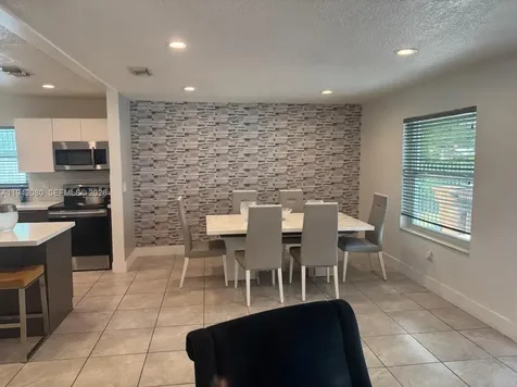412 W 15th Street Hialeah FL 33010