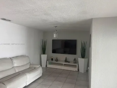 412 W 15th Street Hialeah FL 33010