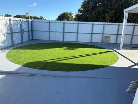 412 W 15th Street Hialeah FL 33010
