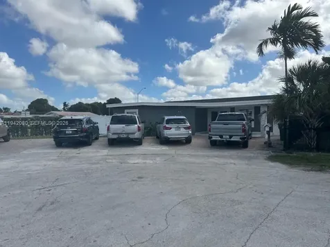 412 W 15th Street Hialeah FL 33010