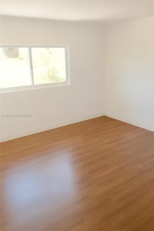 16585 NE 3 Avenue Miami FL 33162