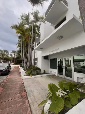 7744 Collins Avenue Miami Beach FL 33141