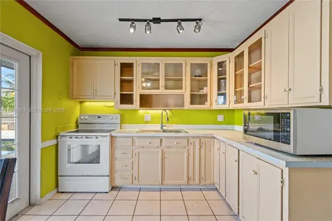 131 NW 19th Street Pompano Beach FL 33060