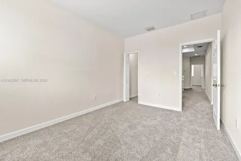 2577 SE 14th Court Homestead FL 33035