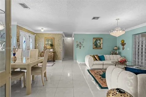 13220 SW 5th Street Miami FL 33184