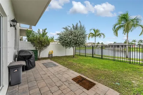 805 SE 18th Street Homestead FL 33034