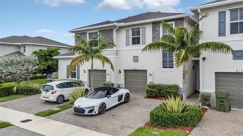 805 SE 18th Street Homestead FL 33034
