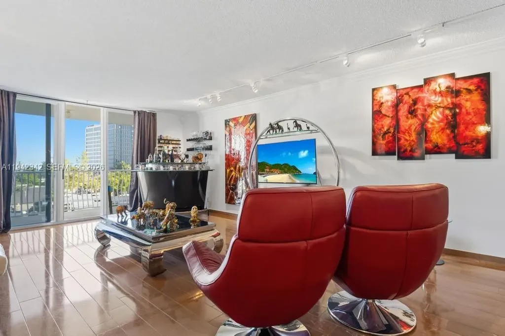 1 Las Olas Circle Fort Lauderdale FL 33316