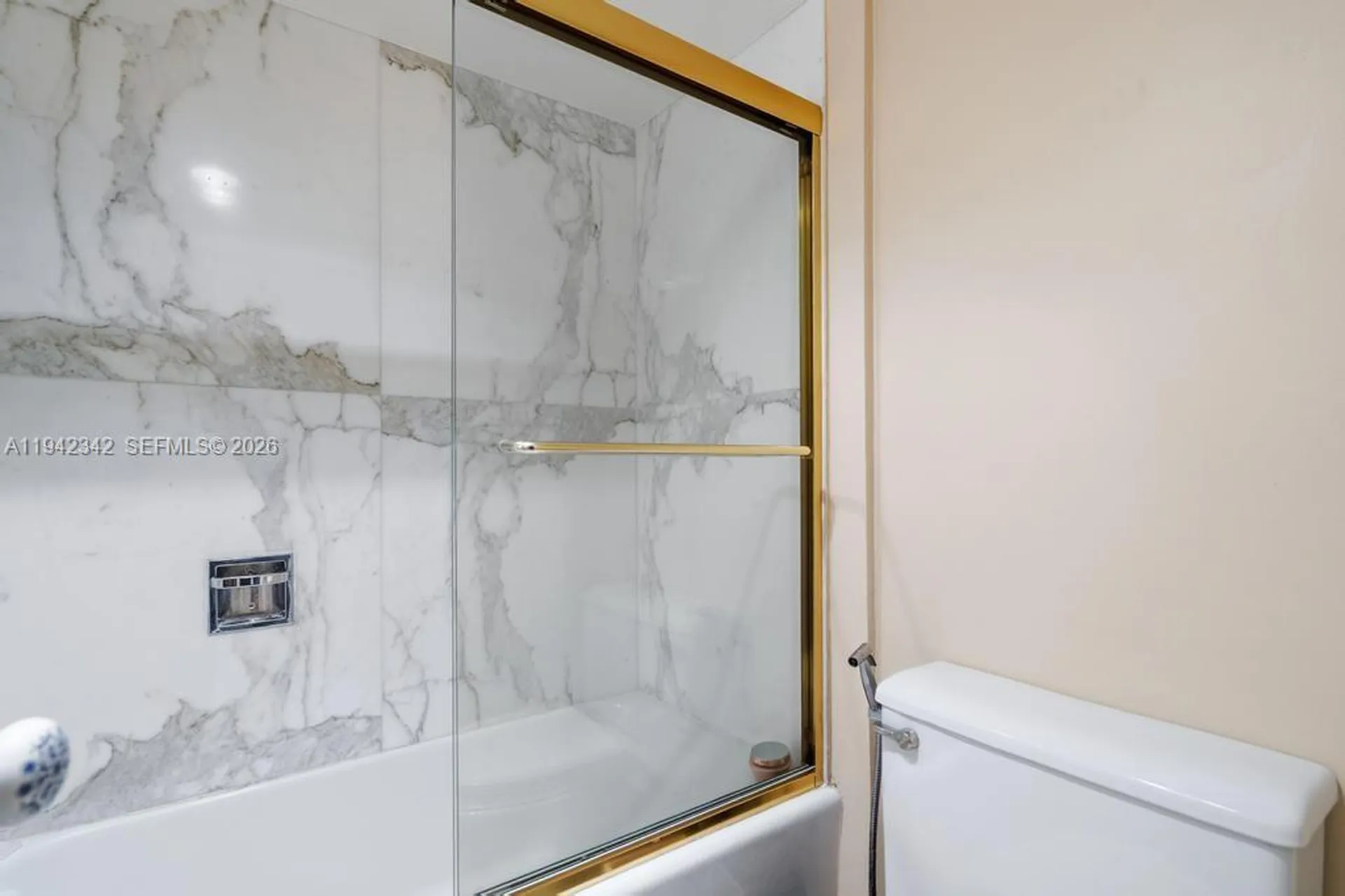 1 Las Olas Circle Fort Lauderdale FL 33316