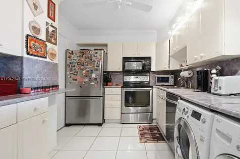 1 Las Olas Circle Fort Lauderdale FL 33316