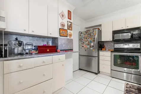 1 Las Olas Circle Fort Lauderdale FL 33316