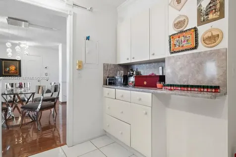 1 Las Olas Circle Fort Lauderdale FL 33316