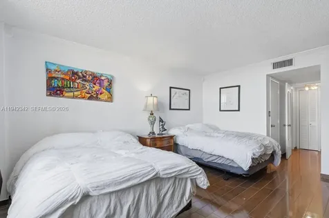 1 Las Olas Circle Fort Lauderdale FL 33316