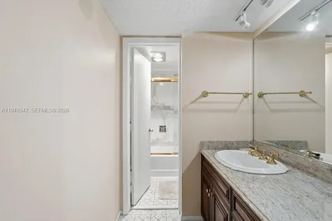 1 Las Olas Circle Fort Lauderdale FL 33316