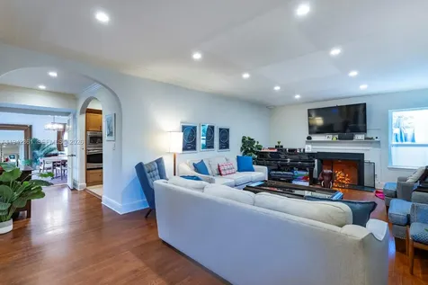 360 SW 28th Road Miami FL 33129