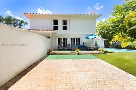 360 SW 28th Road Miami FL 33129