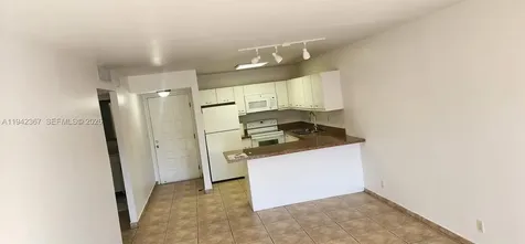 8005 Lake Drive Doral FL 33166