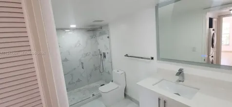 8005 Lake Drive Doral FL 33166