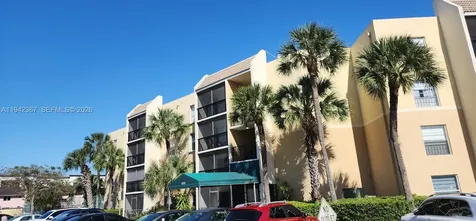 8005 Lake Drive Doral FL 33166