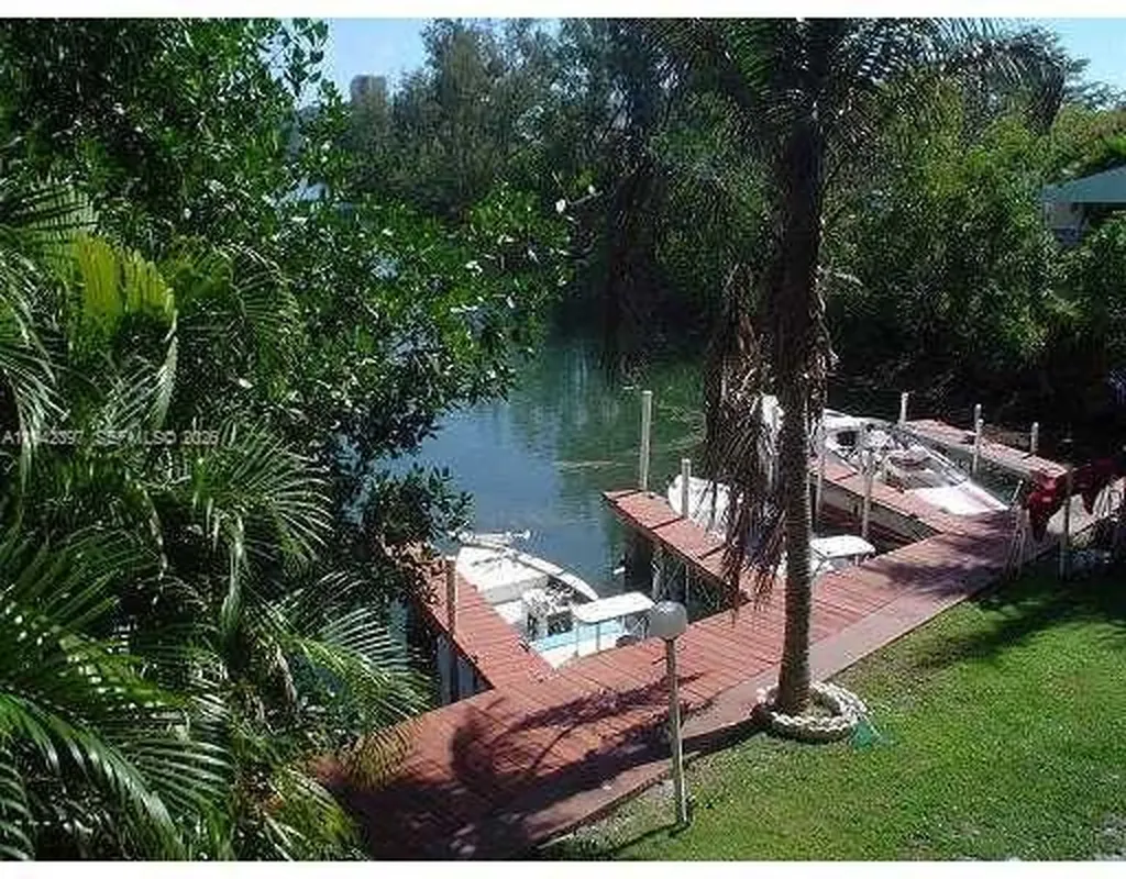 16531 NE 35th Avenue North Miami Beach FL 33160
